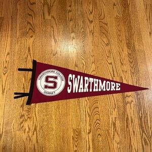 SWATHMORE COLLEGE PENNANT RED WHITE AND BLACK